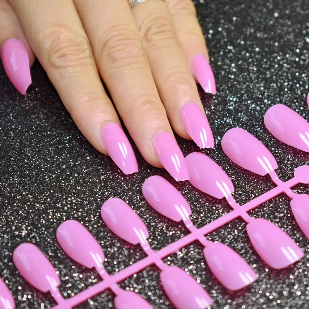 Наращивание розовый. Розовый маникюр. Красивые ногти. Розовый маникюр на длинные. Розовые гелевые ногти.