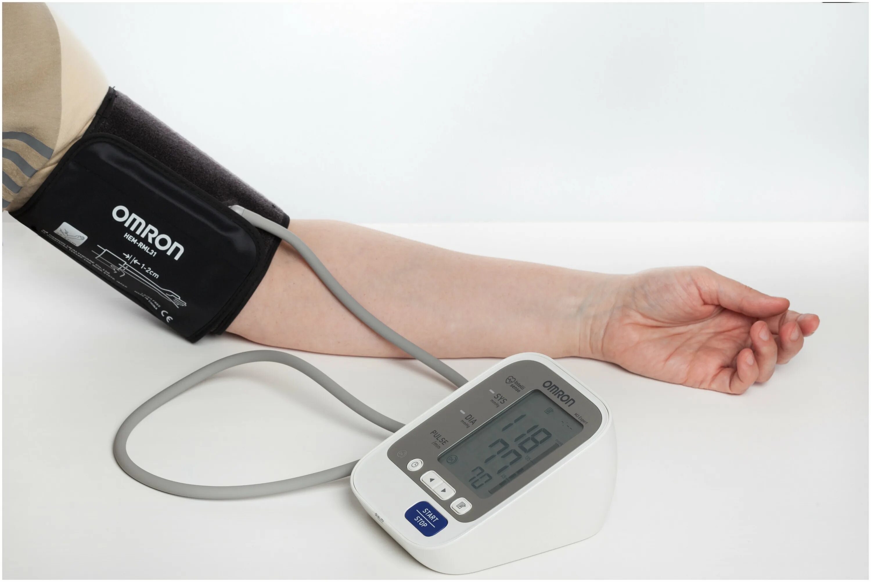 Омрон как правильно мерить давление. Омрон как правильно мерить давление. Омрон как правильно мерить давление. Омрон как правильно мерить давление. Тонометр автоматический на запястье omron r3 opti.