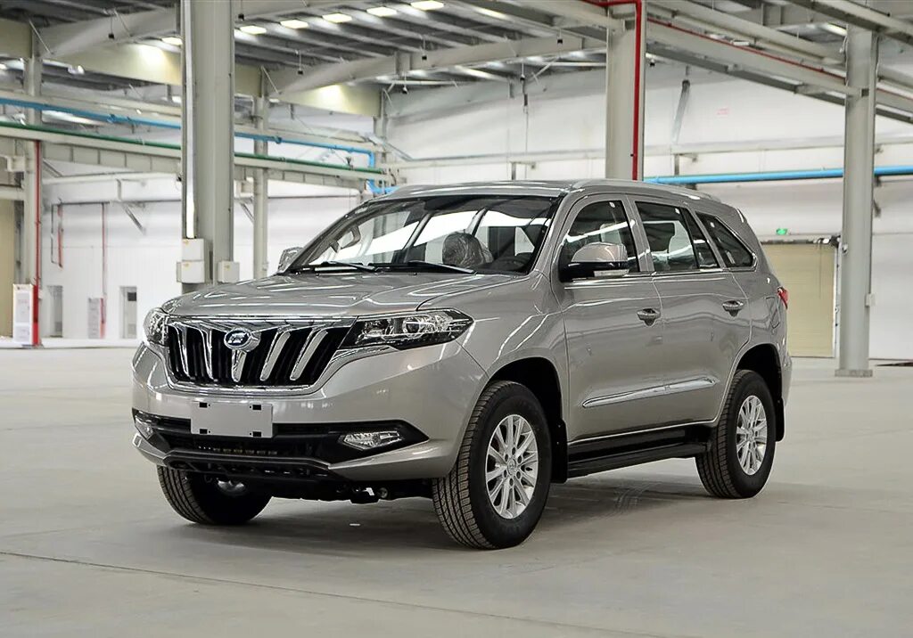 Премиальные джипы. Полноприводные китайцы. Landwind x8. Dongfeng s560. Landwind 2010.