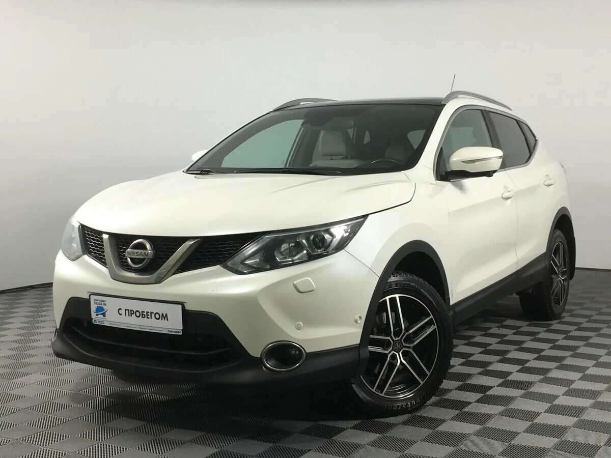 Отзывы кашкай 2.0 вариатор. Nissan Qashqai 2014. Nissan Qashqai II 2014. Nissan Qashqai 2 белый. Nissan Qashqai 2014 белый 2.0.