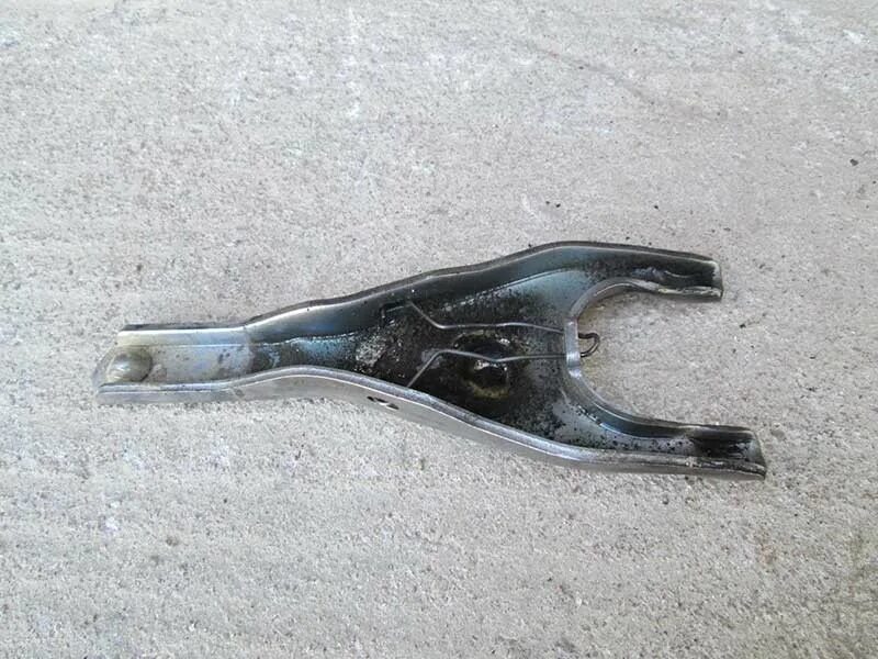 Вилка сцепления ваз 11113 ока. Toyota вилка сцепления mr2. Вилка сцепления 2107. 41430-23200 выжимная вилка сцепления. Вилка выключения сцепления ваз 2110-12.