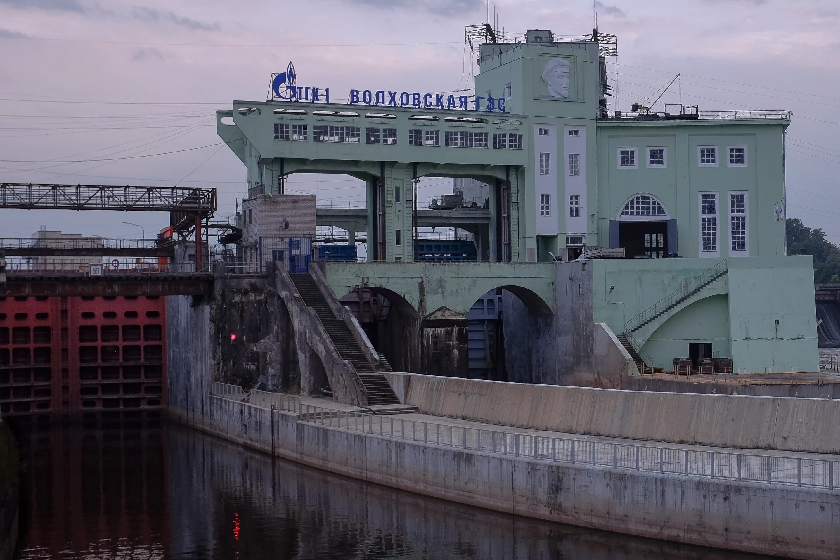 Гэс как пройти. Волховская гэс волхов. волховстрой гэс. гидроэлектростанция волхов. волховская гэс ленинградская область.