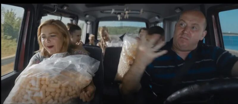 Владимир яковлев бурунов. Полицейский с рублёвки бурунов в молодости. Пара из будущего бурунов в машине. Полицейский с рублевки петров в машине. Бурунов едет в машине.