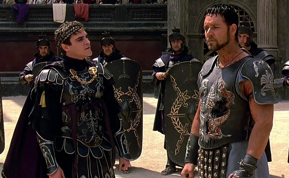 Гладиатор 2000 год. Рассел Кроу Gladiator. Гладиатор 2000 Рассел Кроу. Рассел Кроу Максимус. Хоакин Феникс Гладиатор Максимус.