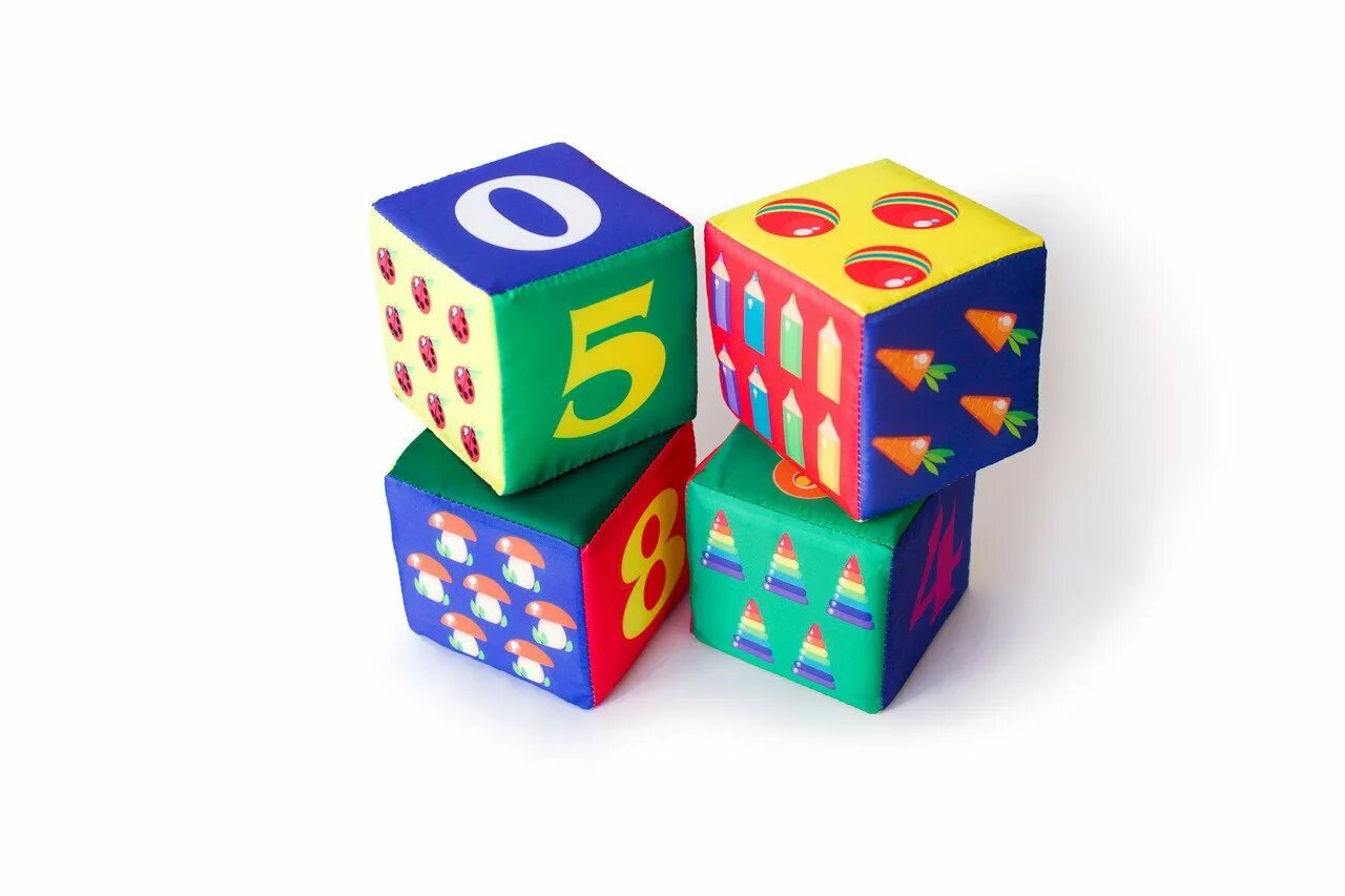 Кубик кубик раз два три. 4 Кубика. 1d6 кубик. Картина дети с кубиками. Кубики (4 кубика в упаковке, р-р кубика 4х4х4 см).