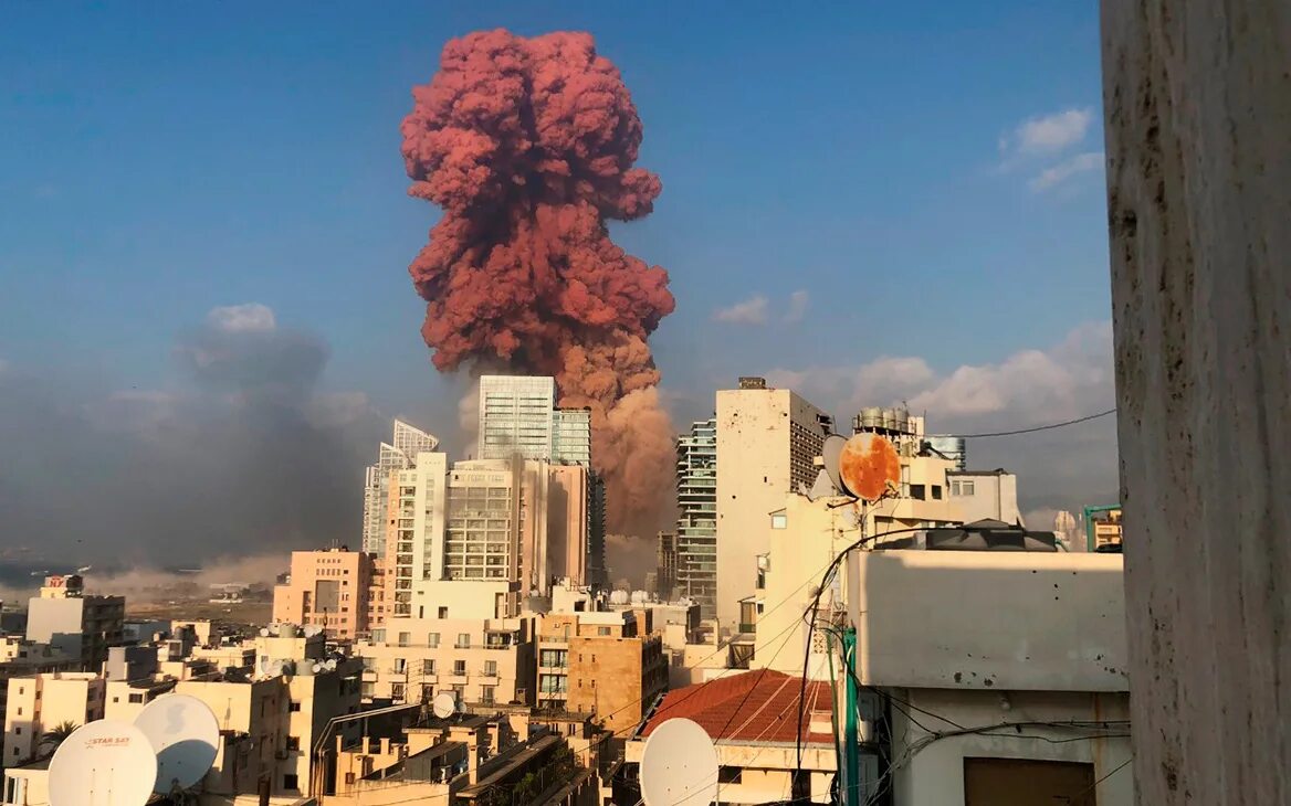 Ливан Бейрут взрыв 4 августа 2020. Взрыв в Ливане порт Бейрут.