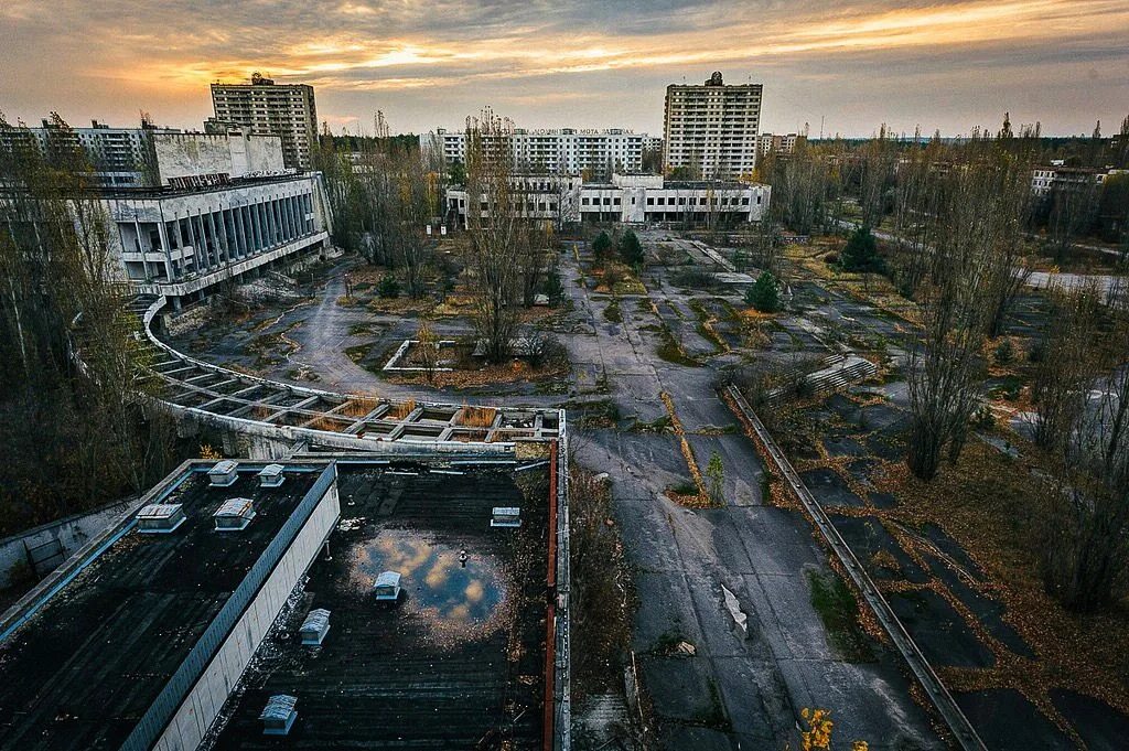 Город во франции припять. Припять зона отчуждения 2021. Припять сейчас 2022. Чернобыль город Припять. Припять город призрак 2022.