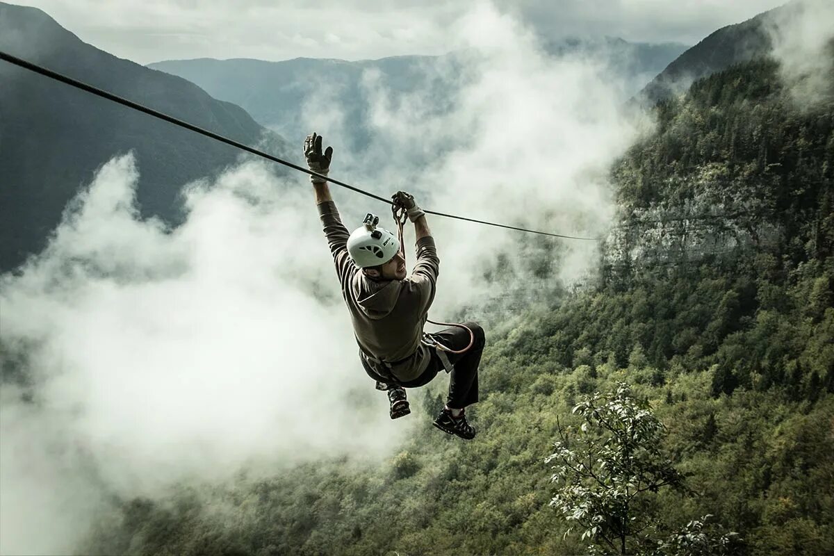 Zip line. Zipline bovec. зиплайн осетия. старт зиплайн. кадры из фильмов зиплайн.