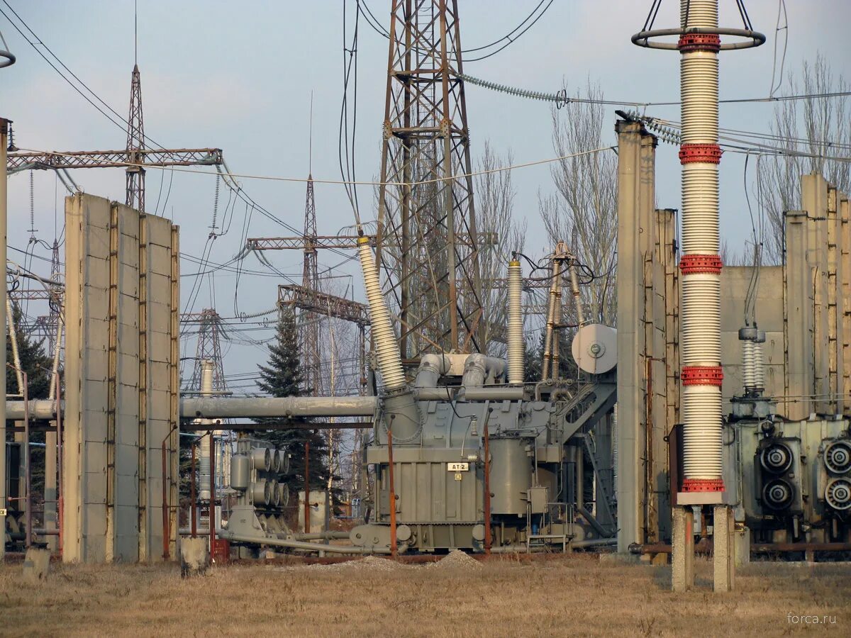 Самый мощный силовой трансформатор. Автотрансформатор 750 кв. Трансформатор на на 1,6 мвт. Силовой трансформатор 750 кв аодтн. Силовой трансформатор 750 кв.
