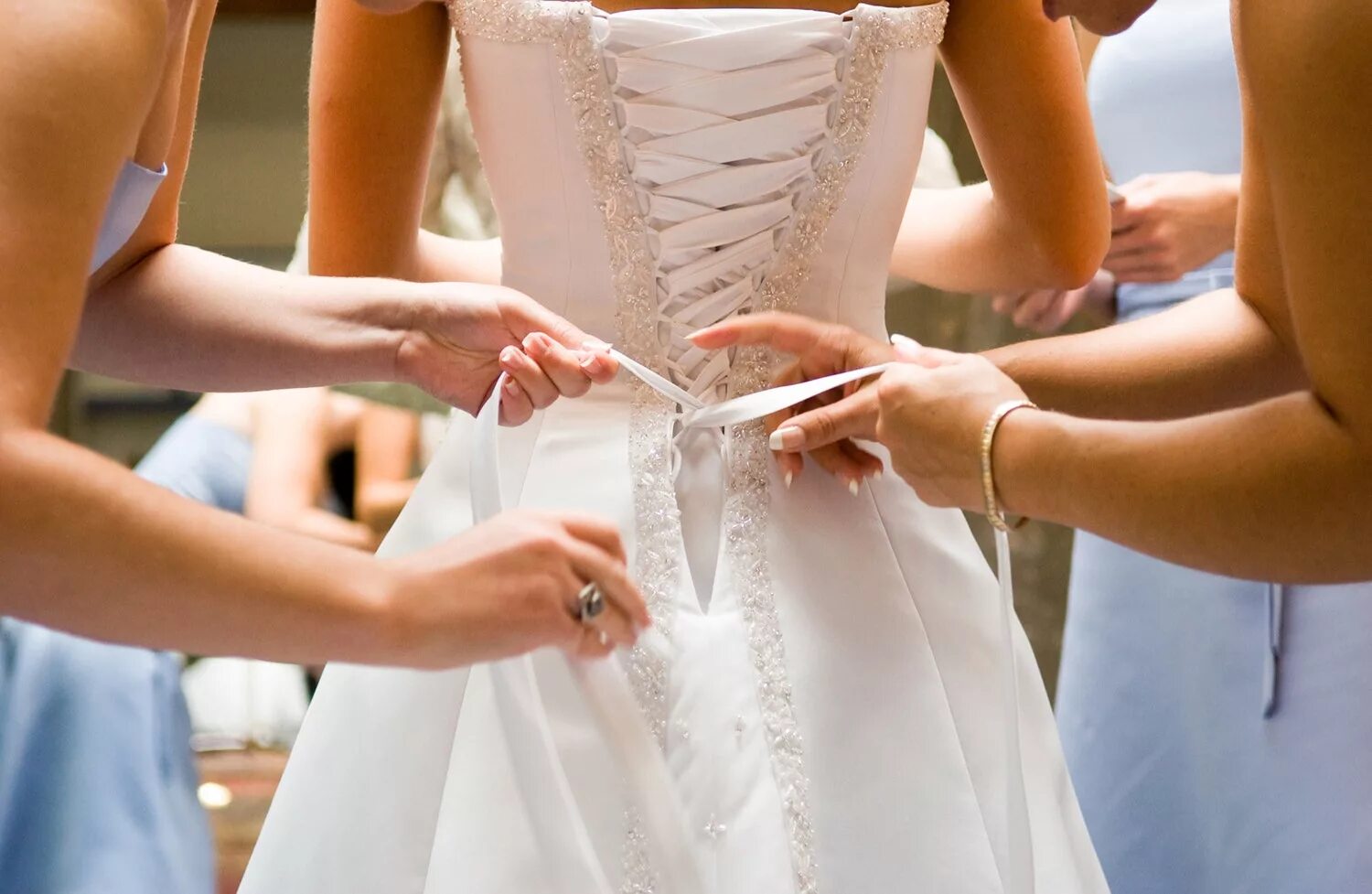 Дают ли выходные на свадьбу. Примерка свадебного платья. Подготовка к свадьбе. Выбор платья на свадьбу. Примерка свадебного платья в салоне.