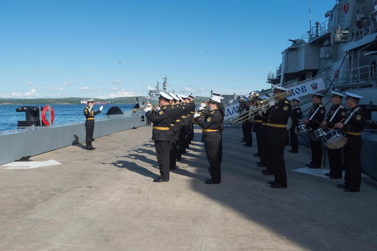 Главная база морского флота россии. Корабли Северного флота Североморск. Североморск база Северного флота. Северный флот Североморск. Североморск база ВМФ.