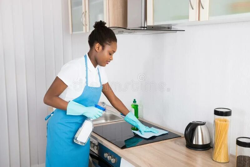 Уборка однокомнатной квартиры. Уборка кухни. Влажная уборка в доме. Влажная уборка. Уборка квартир.