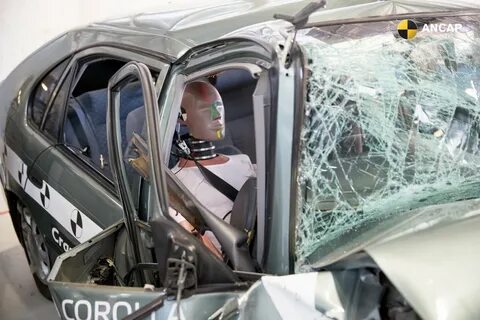 Самые крепкие автомобили при аварии