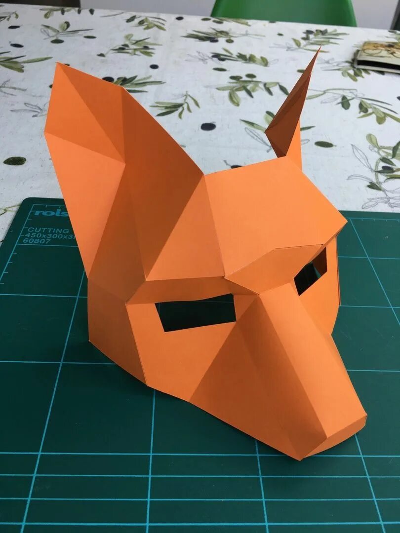 3д маска из бумаги. Fox half Mask паперкрафт. Fox Mask Wintercroft. Развертка 3d Wintercroft Mask. Fox Mask Wintercroft развертка.