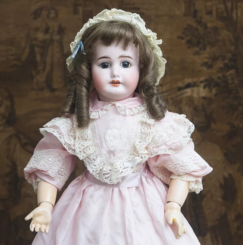 Купить куклу старую. Ирен Германская кукла. Кукла фарфоровая. Старинные куклы. Старинные немецкие куклы.