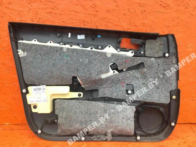 обшивка двери передней правой (дверная карта) к Toyota Avensis, 2005, купить в г