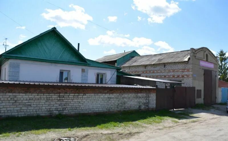 Недвижимость белогорск амурская. Белогорск Кирова 198. Дом в Белогорске. Домик на дачу Амурская область Белогорск. Авито Прогресс Амурская область.