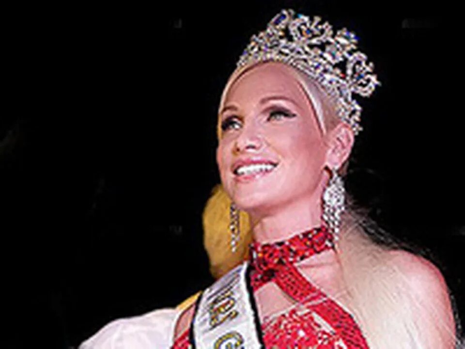 Федорова мисс вселенная 2002. Миссис вселенная россиянка. Харнааз сандху мисс вселенная 2021. Миссис вселенная удмуртка. Миссис титул.