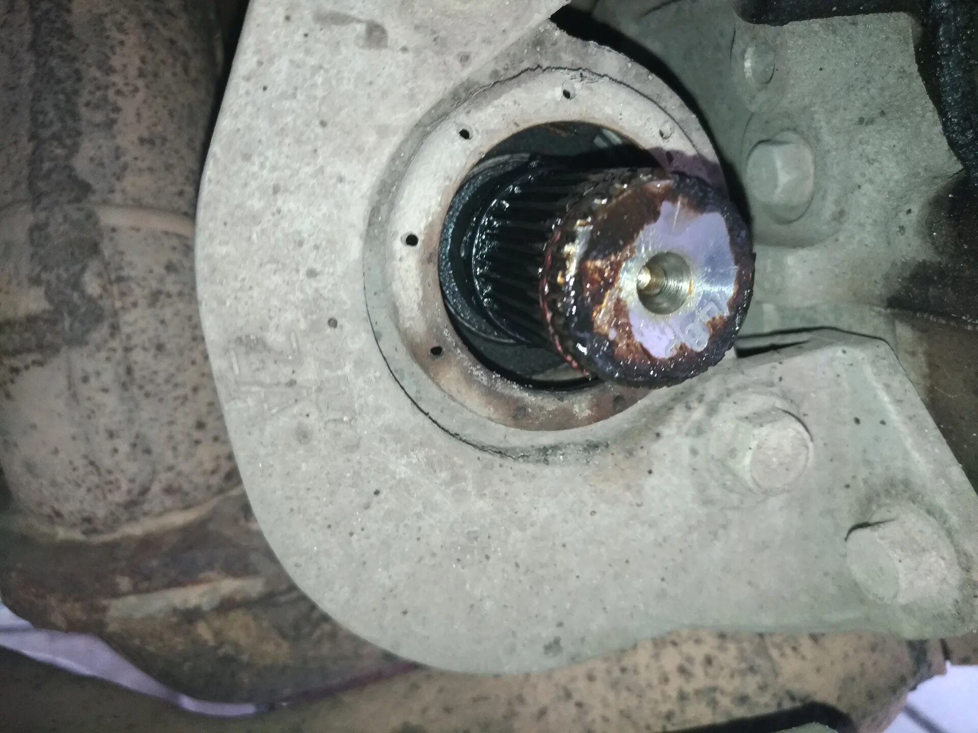 Ланос авео (1. 8. Прадо 150 гул при наборе скорости 80 км. Гул шруса при движении каптива. Биение в руле на скорости 50.