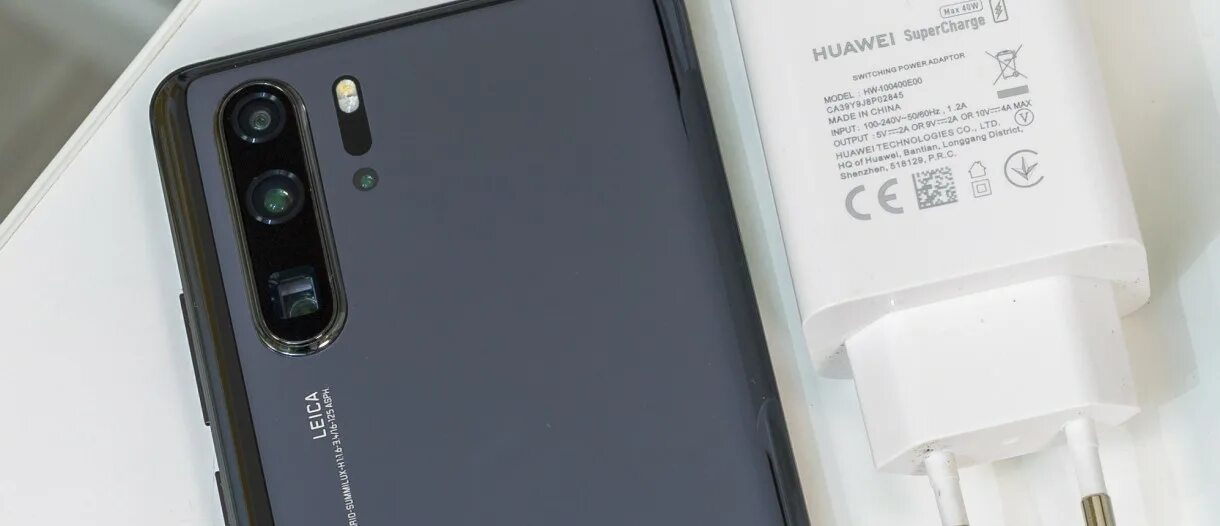 Huawei p70 pro новости. Huawei p40 Pro комплектация. Зарядка к Huawei p40. 518129 Huawei. Huawei p40 Smart Pro +.