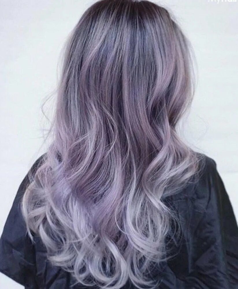 Коричнево розовый цвет волос. Блондинка с розовым оттенком. Бургундия махагон цвет волос. Русый с розовым оттенком. С оттенком помешательства.