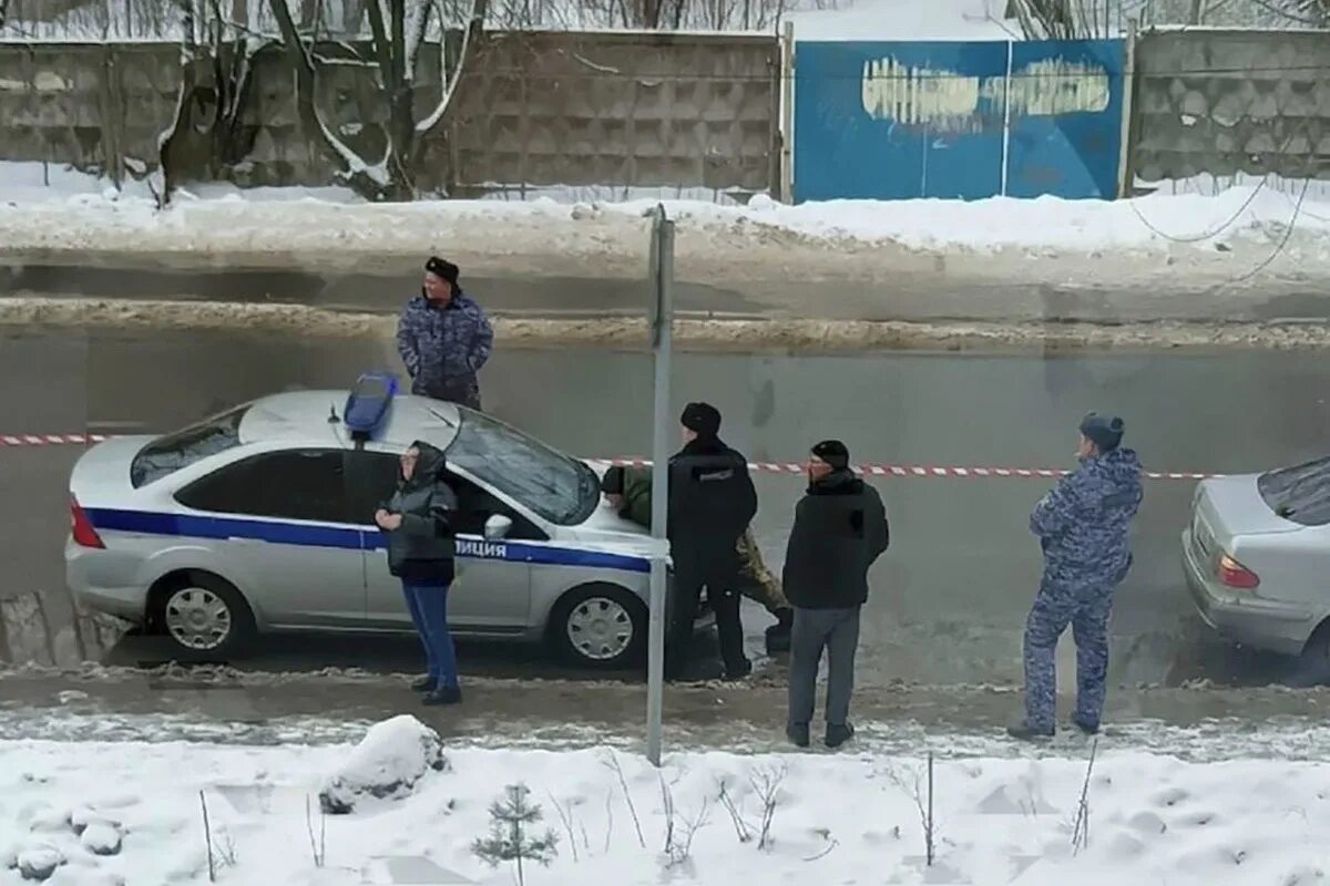 Теракт в марте 2023. Полицейский автомобиль. Полиция перекрыла дорогу. Машина "полиция". Полиция авто.