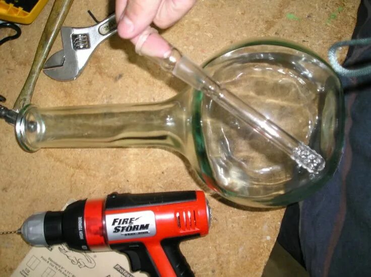 Как сделать самодельный бонг creative liquer bottles & water pipes/bongs