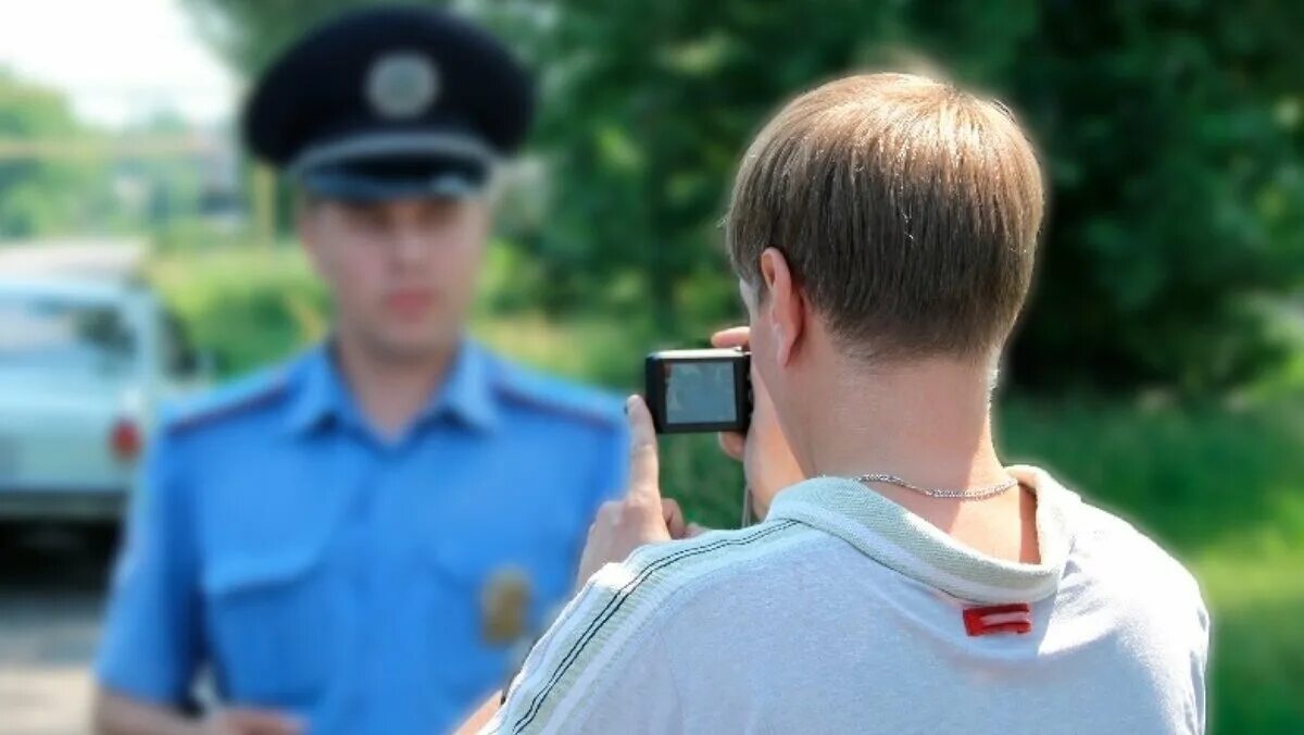 Под видом сотрудников полиции. Съемка полиции. видеосъемка дпс инспектора. съемка инспектора гибдд на камеру. фотосъемка полиции.