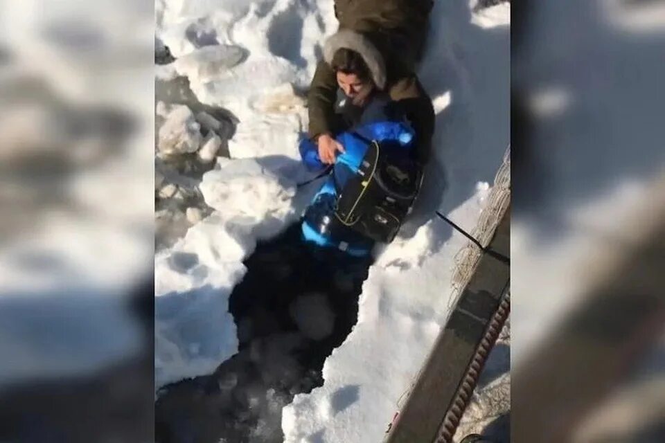Мальчик провалился под лед. Мальчик спас из проруби. Девушка во льду. Девушка спасла тонущего