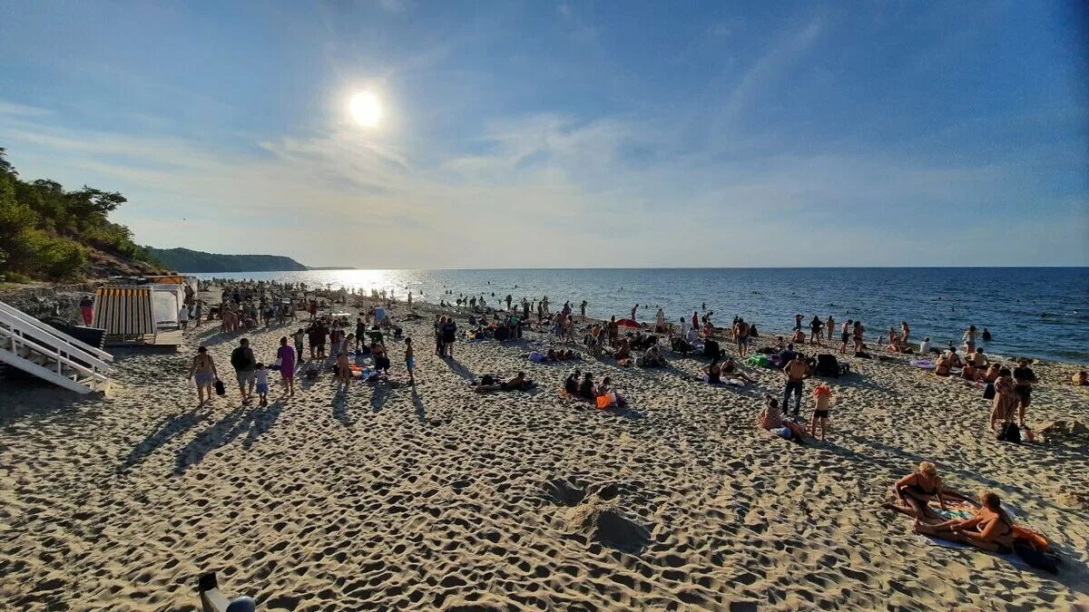Светлогорск калининградская область. Море возле светлогорска. Светлогорск минеральная вода. Балтийское море калининград. Калининград светлогорск море.