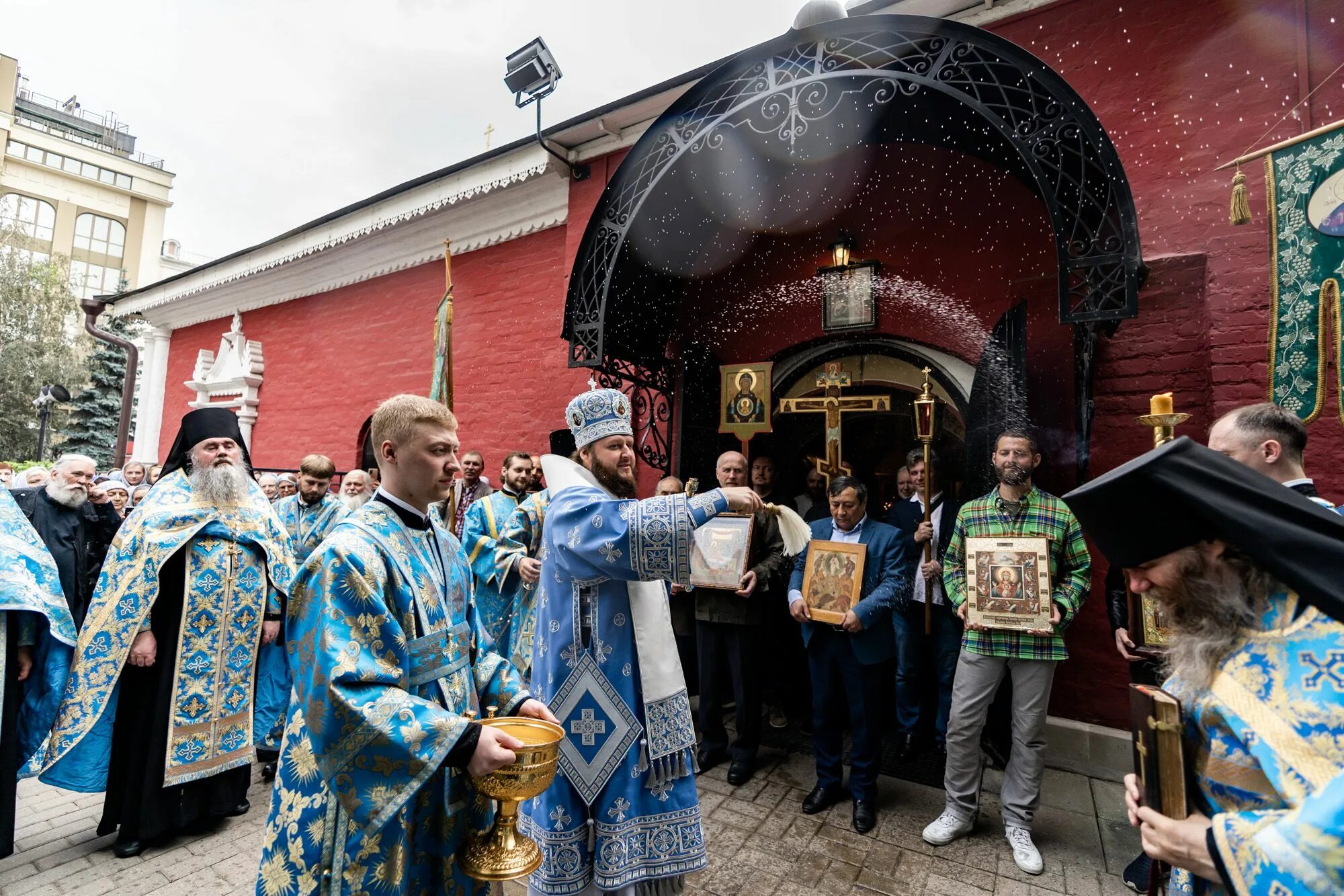 Сайт соловецкого подворья в москве. Соловецкое подворье в москве. подворье соловецкого монастыря в санкт-петербурге. отец лонгин соловецкое подворье. соловецкое подворье в кеми.