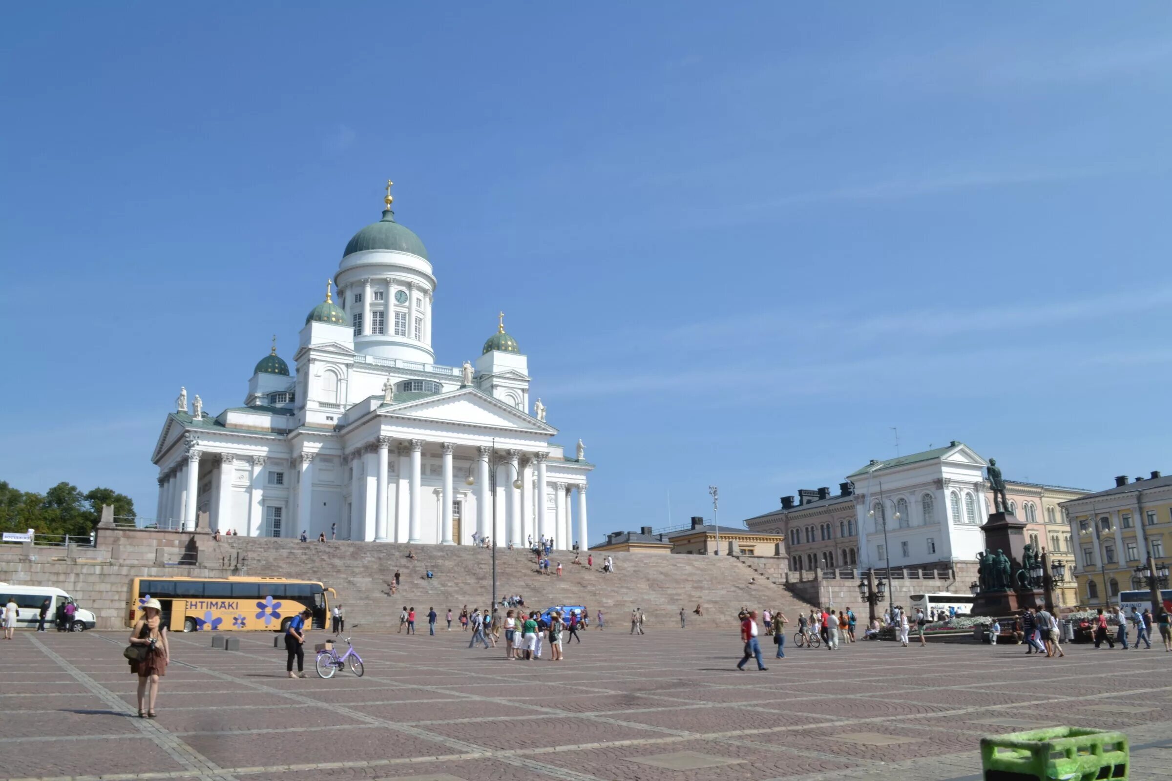 Площадь хельсинки. Достопримечательности финляндии сенатская площадь. Площадь хельсинки. Сенатская площадь хельсинки. Площадь хельсинки.