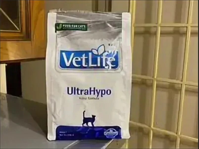 Vet life ultrahypo для кошек. Vet Life ULTRAHYPO корм для кошек. Фармина ультрагипо. Farmina ULTRAHYPO для собак. Vet Life ULTRAHYPO корм для кошек дома в миске.