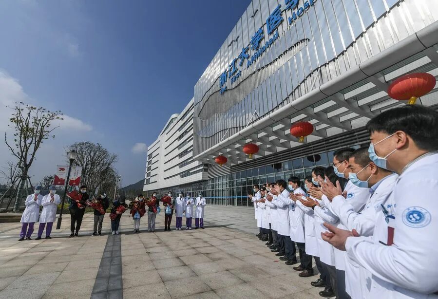 Севен китайская. Больница в Китае. Медицинские учреждения в Китае. Современные больницы Китая. Гос больница в Китае.