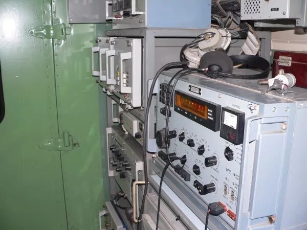 Приемник помех. Р-325-п5. р325у станция радиопомех. урал-аппаратная р-325п5. станция помех р 325 умв.