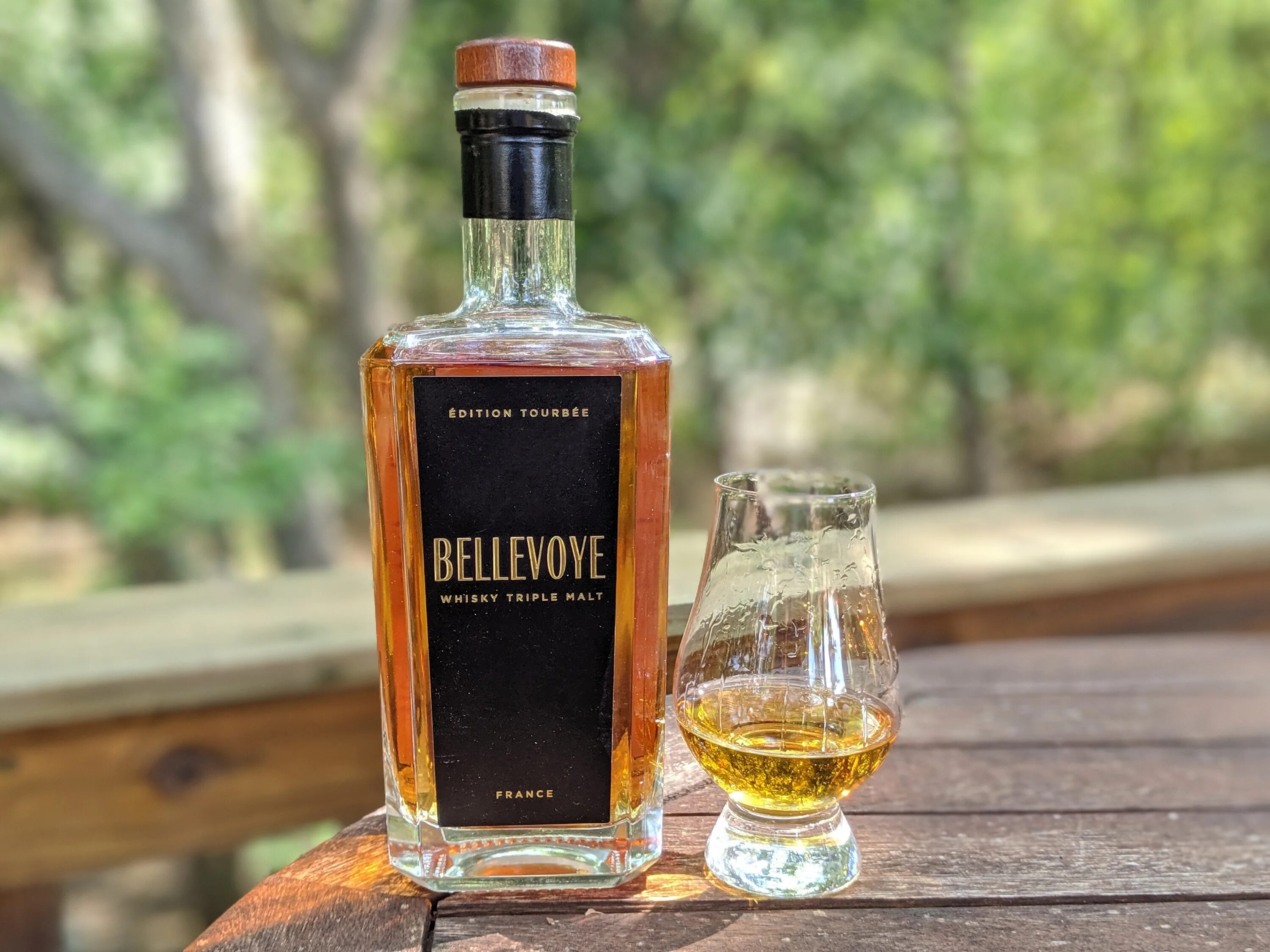 Виски bellevoye france. Виски французский бельвуа. виски bellevoye. виски франция bellevue. вискарь французский.