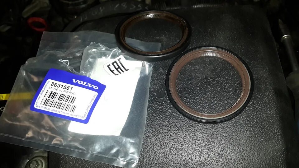 9440651 volvo. Сальник распредвала 10118 вольво. Сальник распредвала вольво хс90 2. Сальник распредвала вольво. Сальник распредвала вольво.