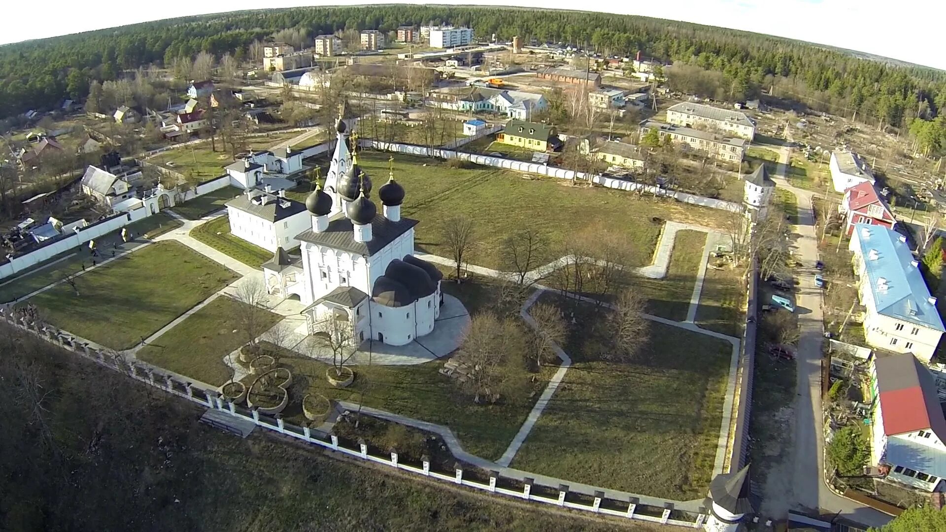 Городок верея. Город Верея Московская область Наро-Фоминский район. Наро Фоминский район Верия. Верейский Кремль Верея. Спасский монастырь (Верея).