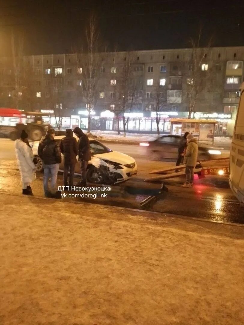 Трамвай новокузнецк дтп в 2022. В новокузнецке и пригороде. Новости новокузнецка дтп. Автохак новокузнецк дтп. Автохак новокузнецк дтп.
