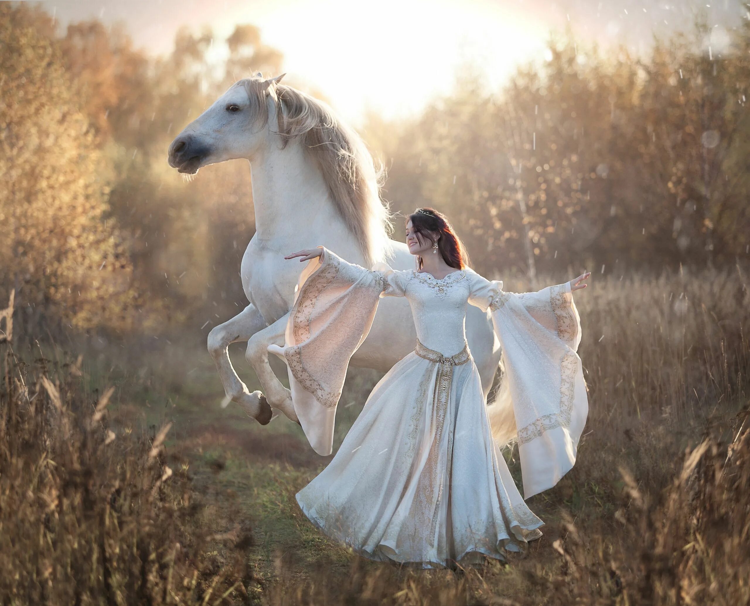 Кони сказки девочку. Фотосессия с лошадьми образы. Фотосессия с лошадью в платье. Красивая фотосессия с лошадью.