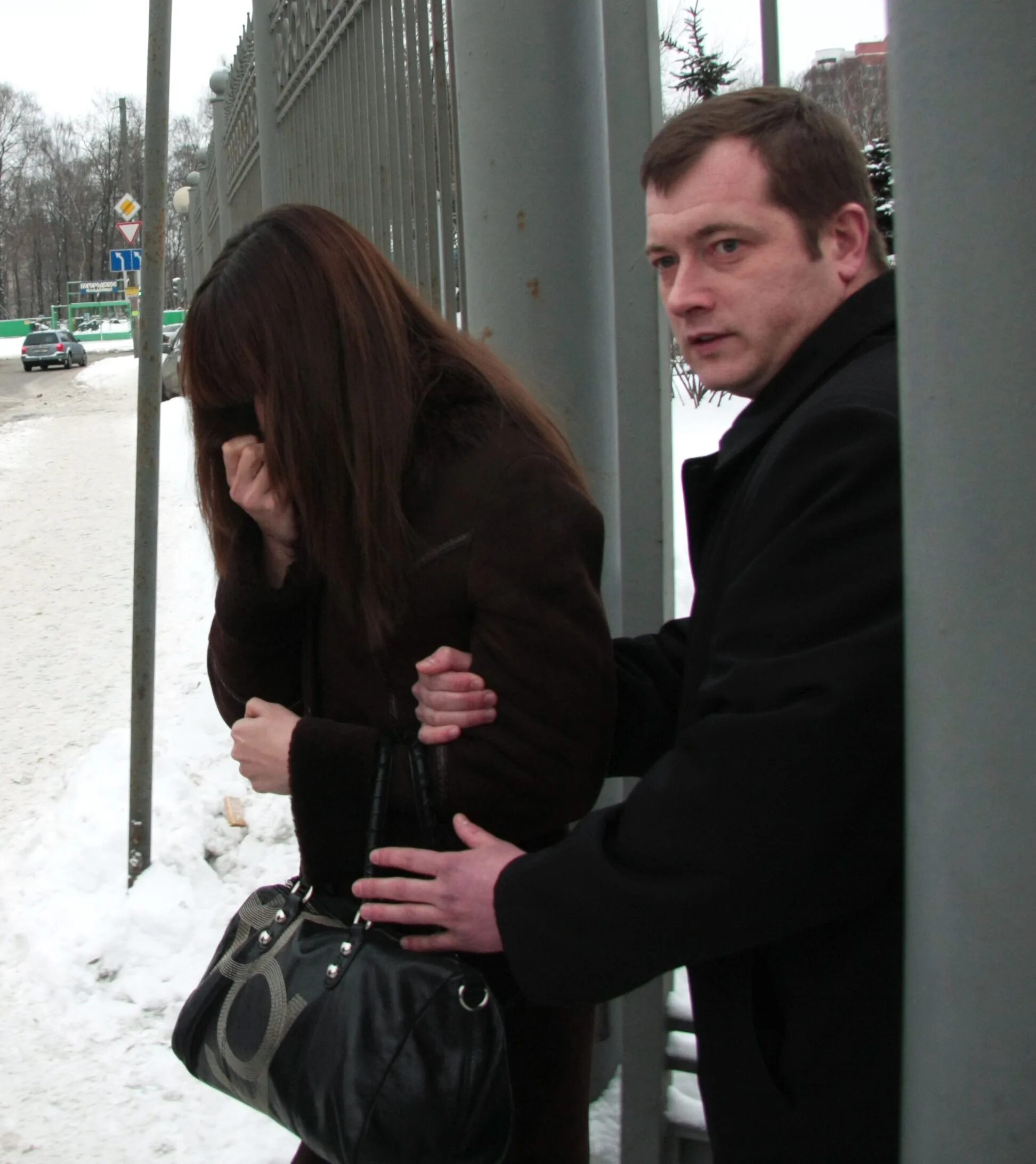 Жена дениса евсюкова. Группа стрелки жена евсюкова. Группа стрелки каринэ тонаканян. Каринэ тонаканян и евсюков. Жена дениса евсюкова.
