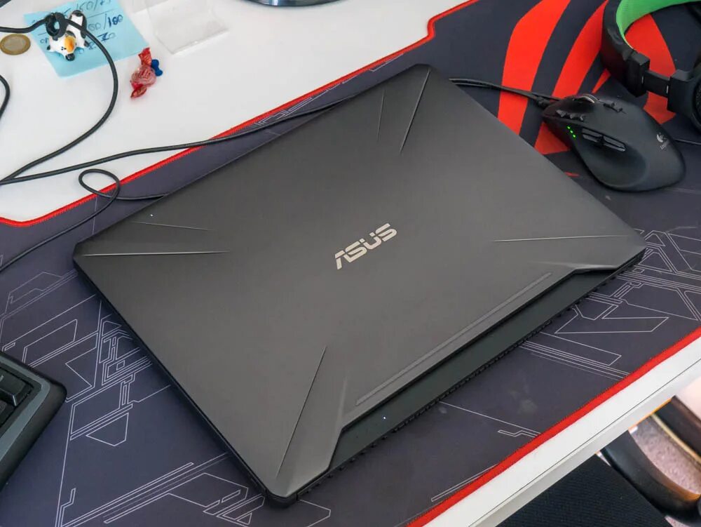 Асус таф 15. ASUS TUF fx505dt. Игровой ноутбук асус fx505. ASUS TUF 505. Асус ТАФ гейминг FX 505 DT.