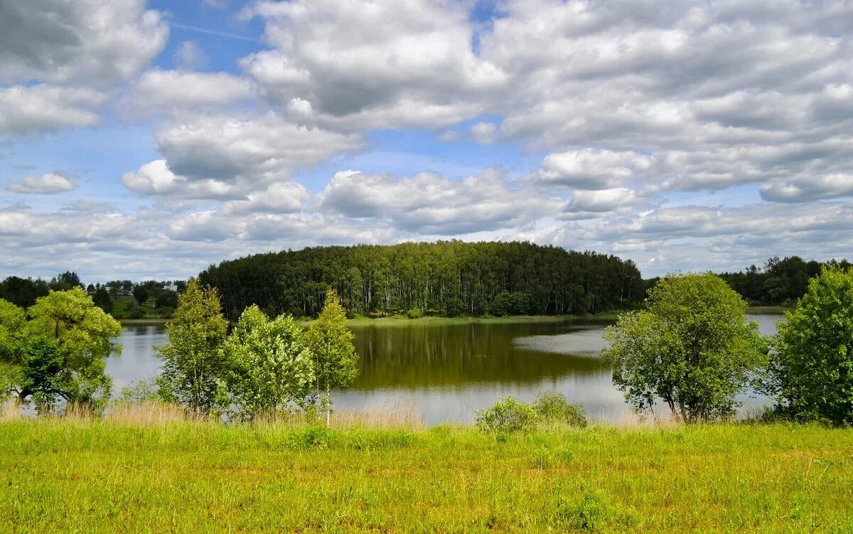 смоленская крепостная стена. смоленщина. смоленская крепость смоленск. природа смоленщины. село каспля смоленской области.