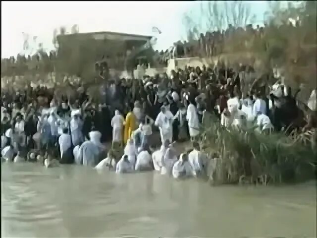 Иордан возвратися вспять. Поворот реки иордан вспять на крещение. Река иордан вспять. Поворот реки иордан вспять. Река иордан вспять.