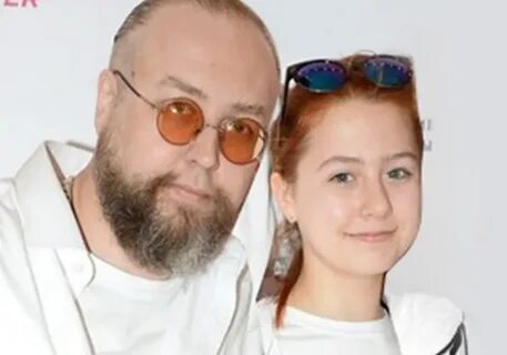 Жена сына ливанова