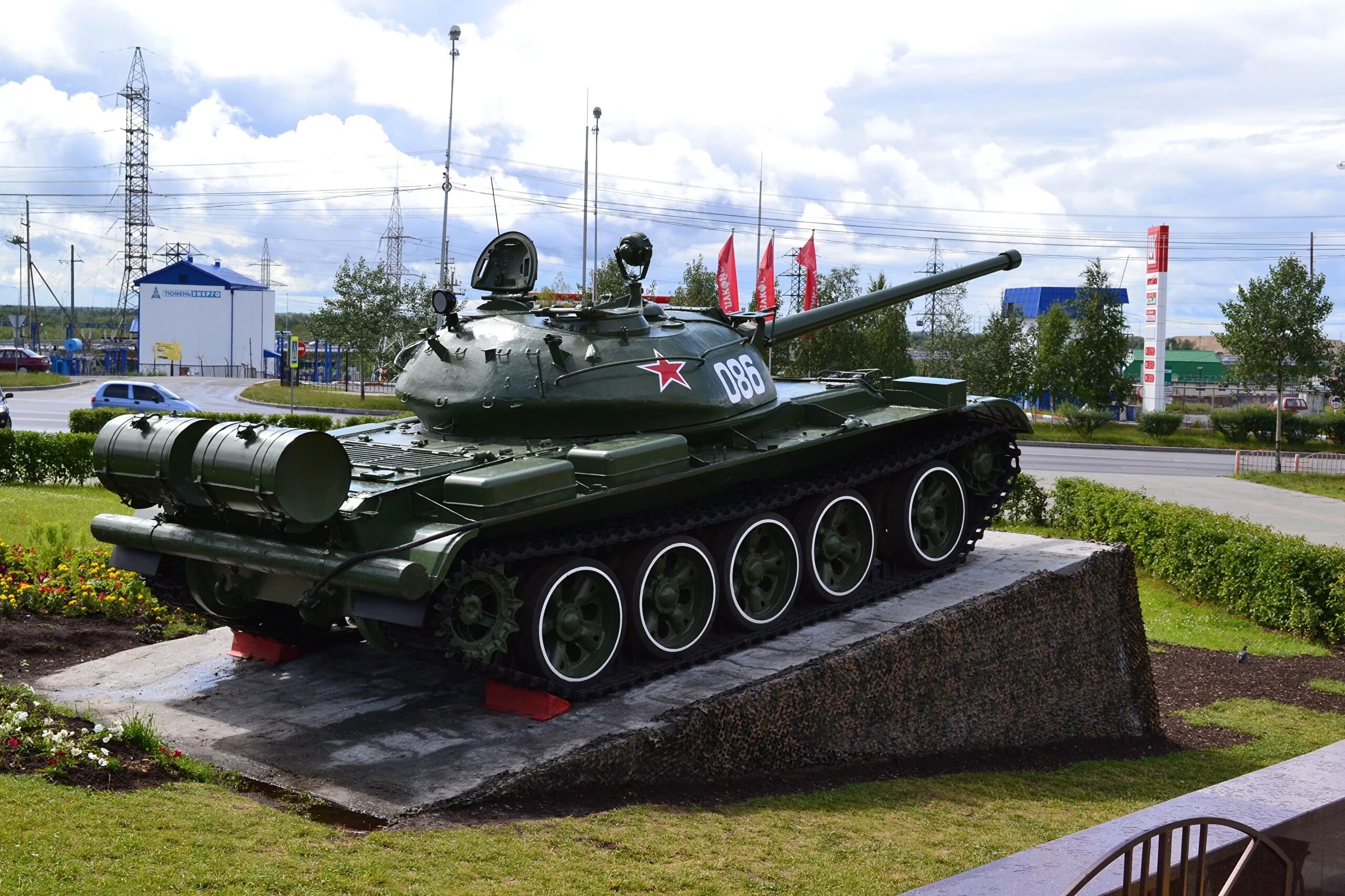 Т55 танк Гжель. Т-34 И Т-90. Танк в Чехове. Танк т-55.