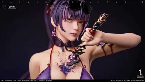 Раздеваемая фигурка Райден из Genshin Impact. 