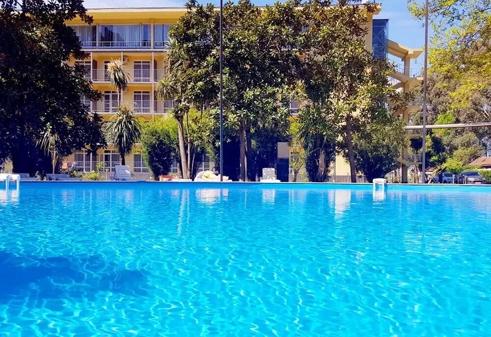 Парк отель Гагра Абхазия. Велнес парк отель Гагра Абхазия. Wellness Park Hotel Gagra 5. Wellness Hotel Gagra 5 Абхазия. Путевки в абхазию все включено на двоих