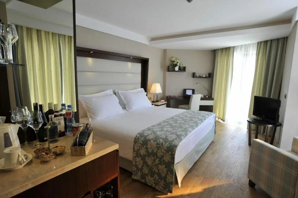 Отель рамада анталия турция 5 звезд. Отель ramada plaza antalya 5. Отель ramada plaza antalya 5. Отель ramada plaza antalya 5. Рамада плаза анталия.