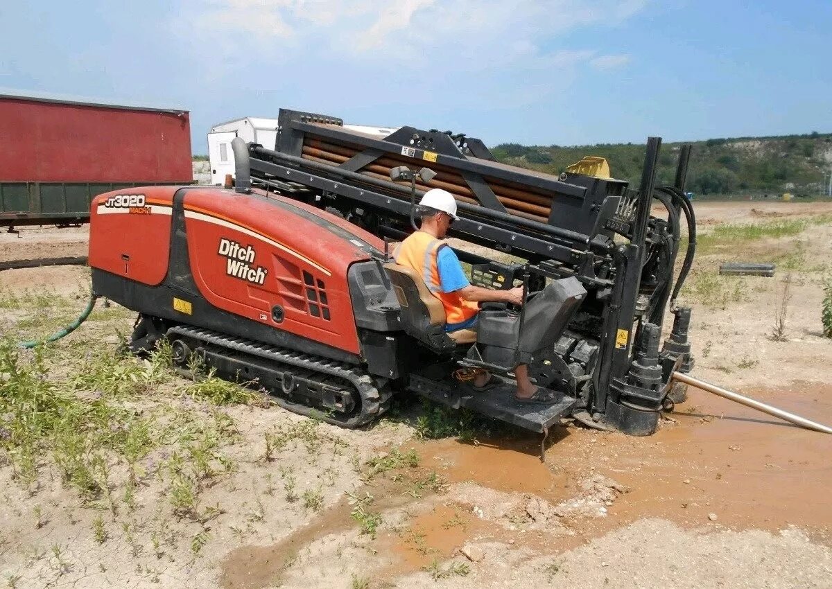 Гнб бурение цена. Буровая машина ГНБ ht42h. Аппарат ГНБ jt1220. Ditch Witch ГНБ 2020. ГНБ sany sd180.